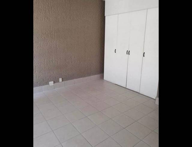 3 BEDROOM TOWNHOUSE FOR SALE IN BRAMLEY PARK